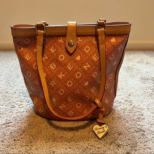 Dooney & Bourke purse